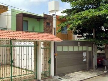 CASA EN VENTA (RECUPERACION HIPOTECARIA)