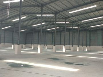 DISEWAKAN! Gudang Baru + Luas di Pakuhaji Tangerang
