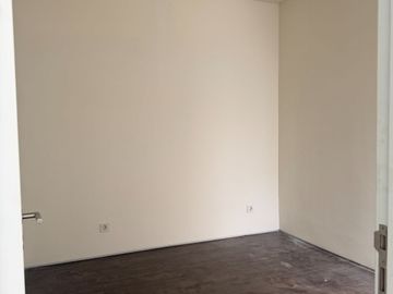 Brand New!! Disewakan Rumah 3 Lantai Puri 11 Luas 9X13 Meter Akses Tol Langsung