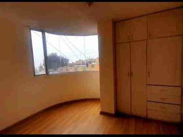 SE RENTA DEPARTAMENTO TRES DORMITORIOS SECTOR NORTE QUITO LA PULIDA