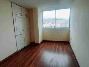 SE RENTA DEPARTAMENTO TRES DORMITORIOS SECTOR NORTE QUITO LA PULIDA