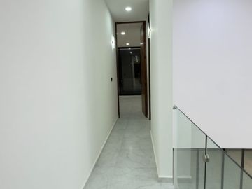 Casa de 4 Recámaras, una en Planta Baja, Temozón Norte, Entrega Inmediata
