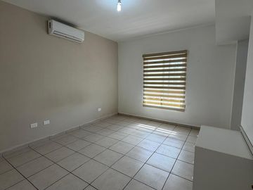 CASA EN VENTA EN LAS PROVINCIAS RESIDENCIAL