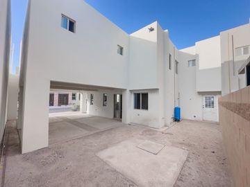 CASA EN VENTA EN RIVELLO RESIDENCIAL