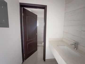 CASA EN VENTA EN RIVELLO RESIDENCIAL
