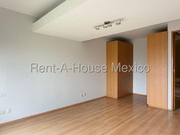 Departamento en Renta de Dos Recámaras y Amenidades en Hares Select, Avenida Ejército Nacional Mexicano #27-314 AVC