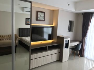 Disewakan Unit Studio Apartemen Breeze – Bintaro Plaza Residence