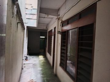 Disewakan Ruko Strategis di Jl. Sutan Syahrir Surakarta Jawa Tengah