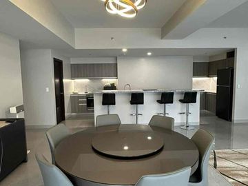 PARK MCKINLEY WEST PENTHOUSE 5 BEDROOM FOR SALE