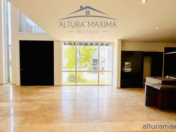 Casa en Venta El Bajío Habitat Zapopan