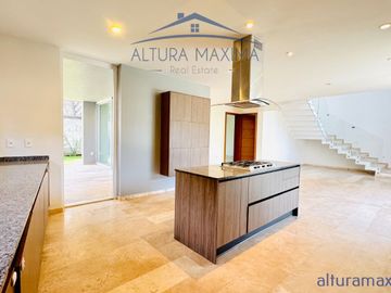 Casa en Venta El Bajío Habitat Zapopan