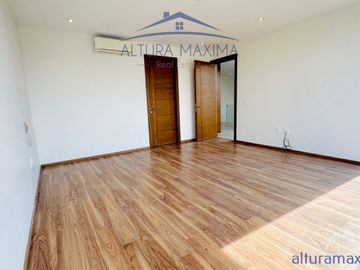 Casa en Venta El Bajío Habitat Zapopan
