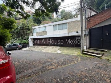 Departamento Dúplex en Renta de Dos Recámaras y Terraza en Lomas de Reforma, Miguel Hidalgo #27-311 AVC