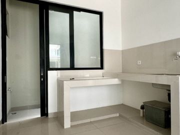 Dijual Rumah Milenial Cluster California Pik2, Uk. 4,5X10, 2 Lantai, Harga : Rp 1,05 M