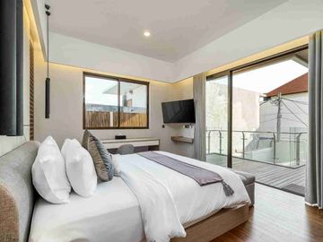 Modern Villa 2 bedrooms in Central Seminyak Petitenget Cafe and Resto surrounded