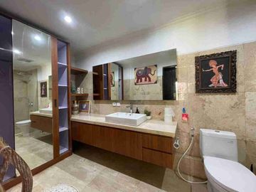 Spacious Tropical Villa in Umalas Bali