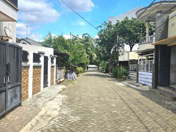 TURUN HARGA! Dijual Rumah Minimalis Modern 2 Lantai dengan SHM di Harapan Indah Bekasi