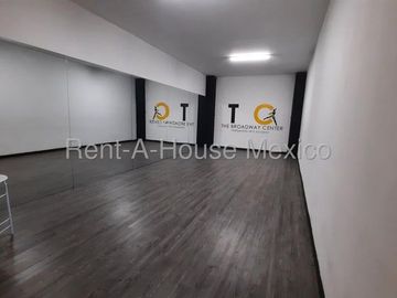 Casa en Renta con Uso de Suelo Comercial en San Miguel Chapultepec cerca de la estación de metro Juanacatlán #27-61 AVC
