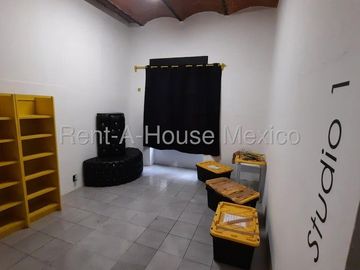 Casa en Renta con Uso de Suelo Comercial en San Miguel Chapultepec cerca de la estación de metro Juanacatlán #27-61 AVC