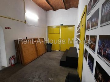 Casa en Renta con Uso de Suelo Comercial en San Miguel Chapultepec cerca de la estación de metro Juanacatlán #27-61 AVC