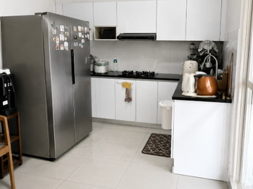 Dijual Rumah Jakarta Garden City Cakung 2 Lantai LT 90m² SHM Rp2,1 M
