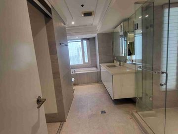 3 Bedroom plus Den For rent in Forbes Tower Makati