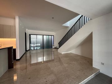 DISEWAKAN RUMAH BARU PREMIUM — HIERA BSD WELTON SIGNATURE TYPE 8
