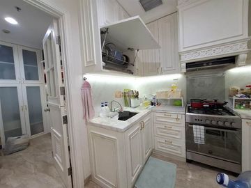 Furnished Bagus Jual 3BR di Apartemen Grand Madison Akses ke Mall Central Park, Neo Soho, Taman Anggrek, Bandara Soekarno-Hatta & Tol
