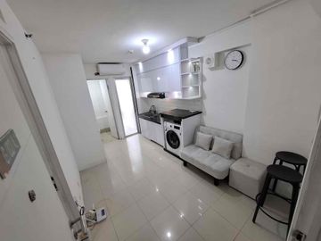 Disewakan 2kamar semi furnish lantai rendah apartemen bassura city