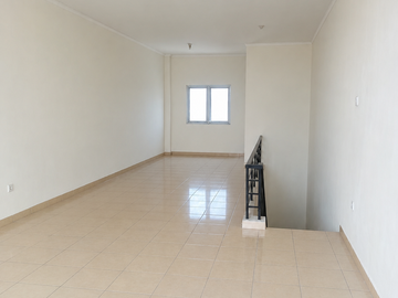 Disewakan Ruko 3 Lantai di  Bolsena Gading Serpon