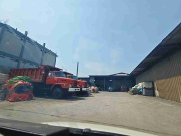 dijual Pergudangan dg 2 gudang + 5 kamar