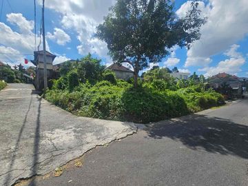 Dijual lahan luasan kecil lokasi tumbakbayuh lingkungan villa