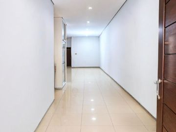 DIJUAL RUMAH 3 LANTAI SIAP HUNI ROW 3 MOBIL DI DURI KEPA GREENVILLE
