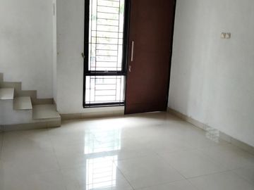 Rumah Take Over 2LT sisa 7 Thn Lg dkt Stasiun di Cikaret Cibinong Bogor