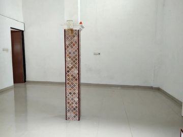 Rumah Take Over 2LT sisa 7 Thn Lg dkt Stasiun di Cikaret Cibinong Bogor
