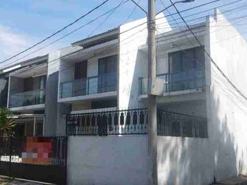 Dijual rumah via lelang 

Lokasi: perumahan permata cimanggis cluster safir kel.cimpaeun kec.tapos kota Depok
