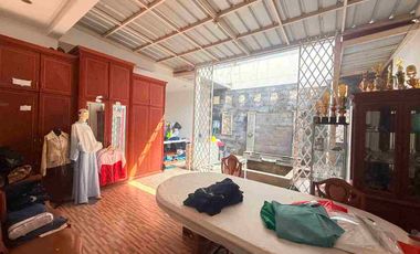 ‼️Turun Harga‼️
Dijual Rumah Cantik Full Furnished Posisi Hoek di Kota Wisata Cibubur