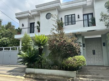 Merville Park 4BR House for Sale Fully Furnished in Parañaque City