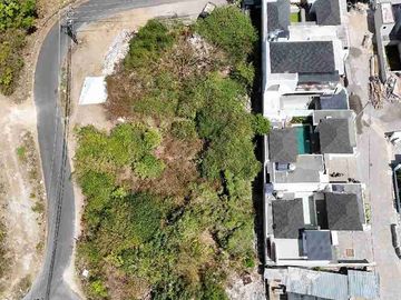 Jual Tanah Murah Luas 1.38are/138m² Bisa di jadikan Cafe atau Villa Komersil Jl Merak II, Goa gong jimbaran.ow
