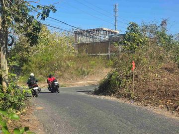 Jual Tanah Murah Luas 1.38are/138m² Bisa di jadikan Cafe atau Villa Komersil Jl Merak II, Goa gong jimbaran.ow