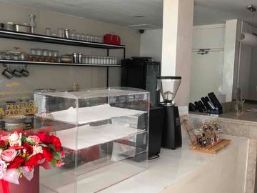 Sewa Rumah Cocok Bisnis Cafe di Kelapa Gading