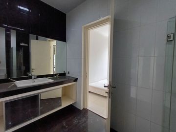 Dijual/Sewa Rumah Rapih Siap Huni Cluster Starling Gading Serpong, Tangerang