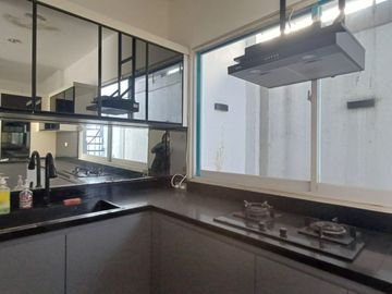 Dijual/Sewa Rumah Rapih Siap Huni Cluster Starling Gading Serpong, Tangerang