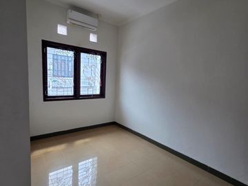 Rumah Taman Sunter Agung Tsa2 Uku 12X14 Hook One Gate Security Rapi Siap Huni