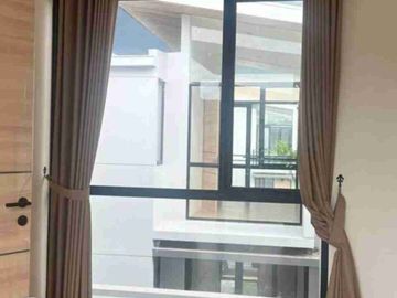 Disewakan Murah Rumah Baru Lippo Karawaci Dekat Kampus