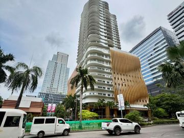 Calyx Centre Condo near IT Park Cebu For Sale