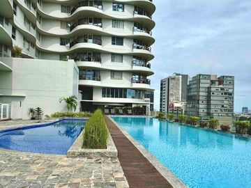 Calyx Centre Condo near IT Park Cebu For Sale