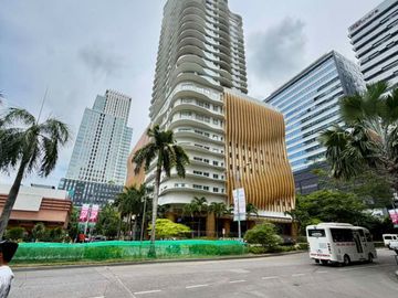 Calyx Centre Condo near IT Park Cebu For Sale