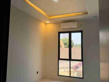 Rumah Baru Siap Huni, Desain Estetik Cantik Nyaman untuk Keluarga HRB199
