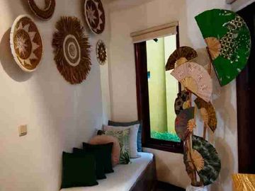 Villa Tropis Dengan Sentuhan Balinese Dekat Pantai Saba